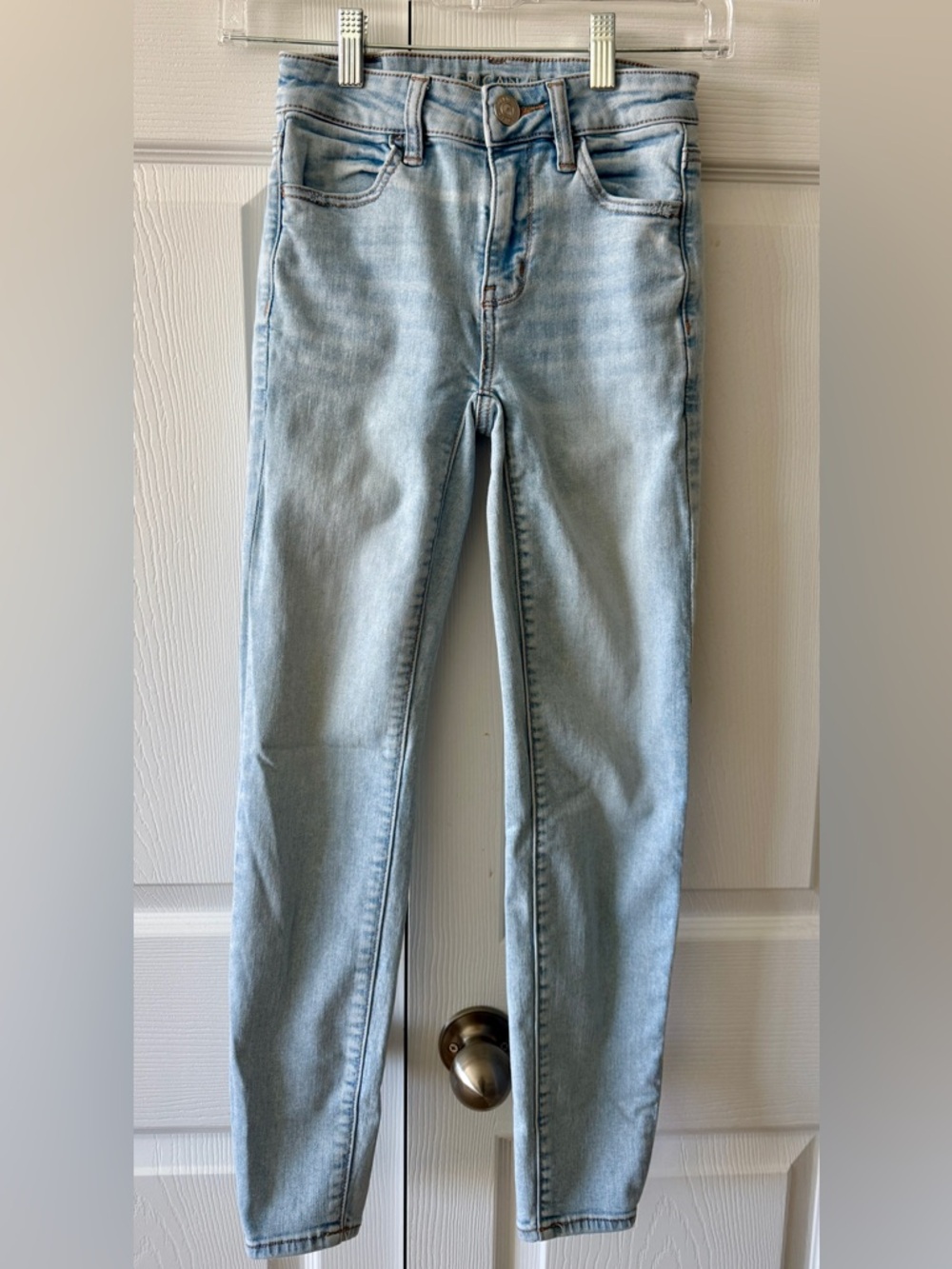 American Eagle Outfitters Light Blue Skinny Jeans